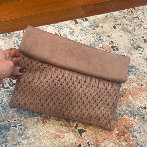 Moda Luxe Handbags - Moda Luxe Textured Brown Clutch